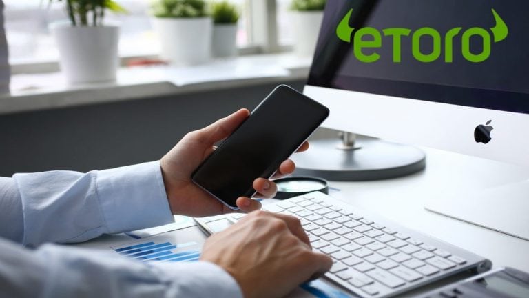 Analise o estilo de negociação do dia que ganha $ 990 imediatamente na Etoro